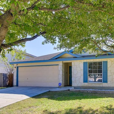 San Antonio Abode With Yard Less Than 4 Mi To Lackland Buitenkant foto